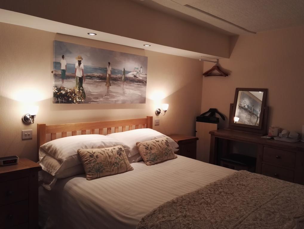 Crown Hotel 科文 外观 照片