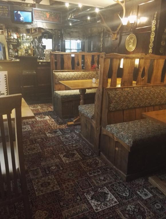 Crown Hotel 科文 外观 照片